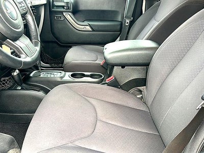 2013 Jeep Wrangler Unlimited 4WD 4dr Sport