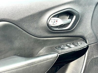 2023 Jeep Cherokee Altitude Lux 4x4