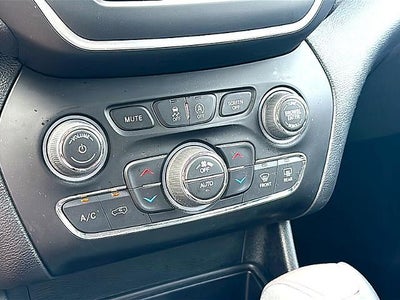 2022 Jeep Cherokee Latitude Lux 4x4