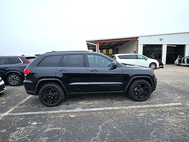 2019 Jeep Grand Cherokee Laredo 4x2
