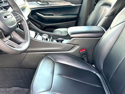 2025 Jeep Grand Cherokee L Limited 4x4