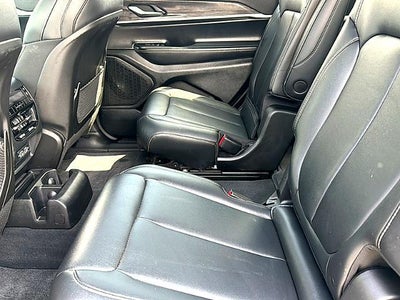 2025 Jeep Grand Cherokee L Limited 4x4