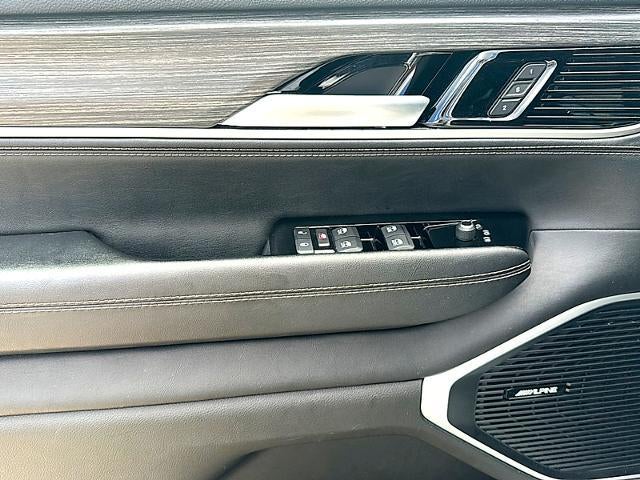 2024 Jeep Wagoneer L Series II 4x2 *Ltd Avail*