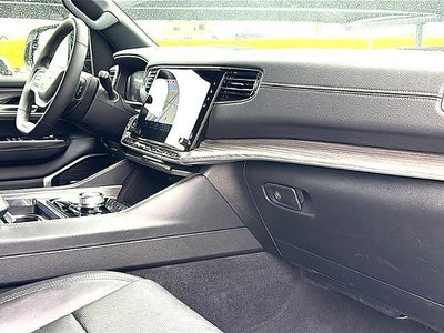 2024 Jeep Wagoneer L Series II 4x2 *Ltd Avail*