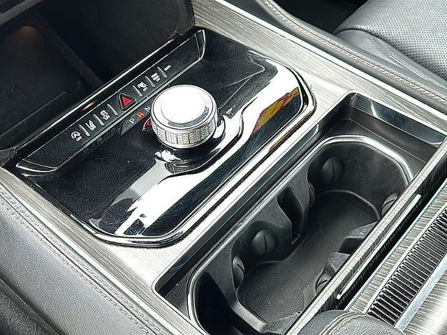 2024 Jeep Wagoneer L Series II 4x2 *Ltd Avail*