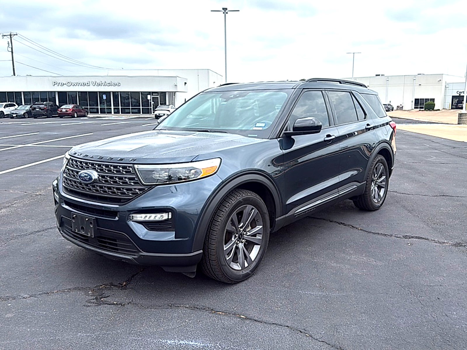 2023 Ford Explorer XLT RWD