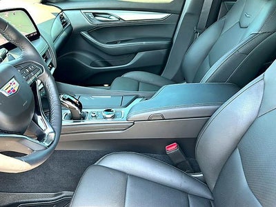 2025 Cadillac CT5 4dr Sdn Premium Luxury
