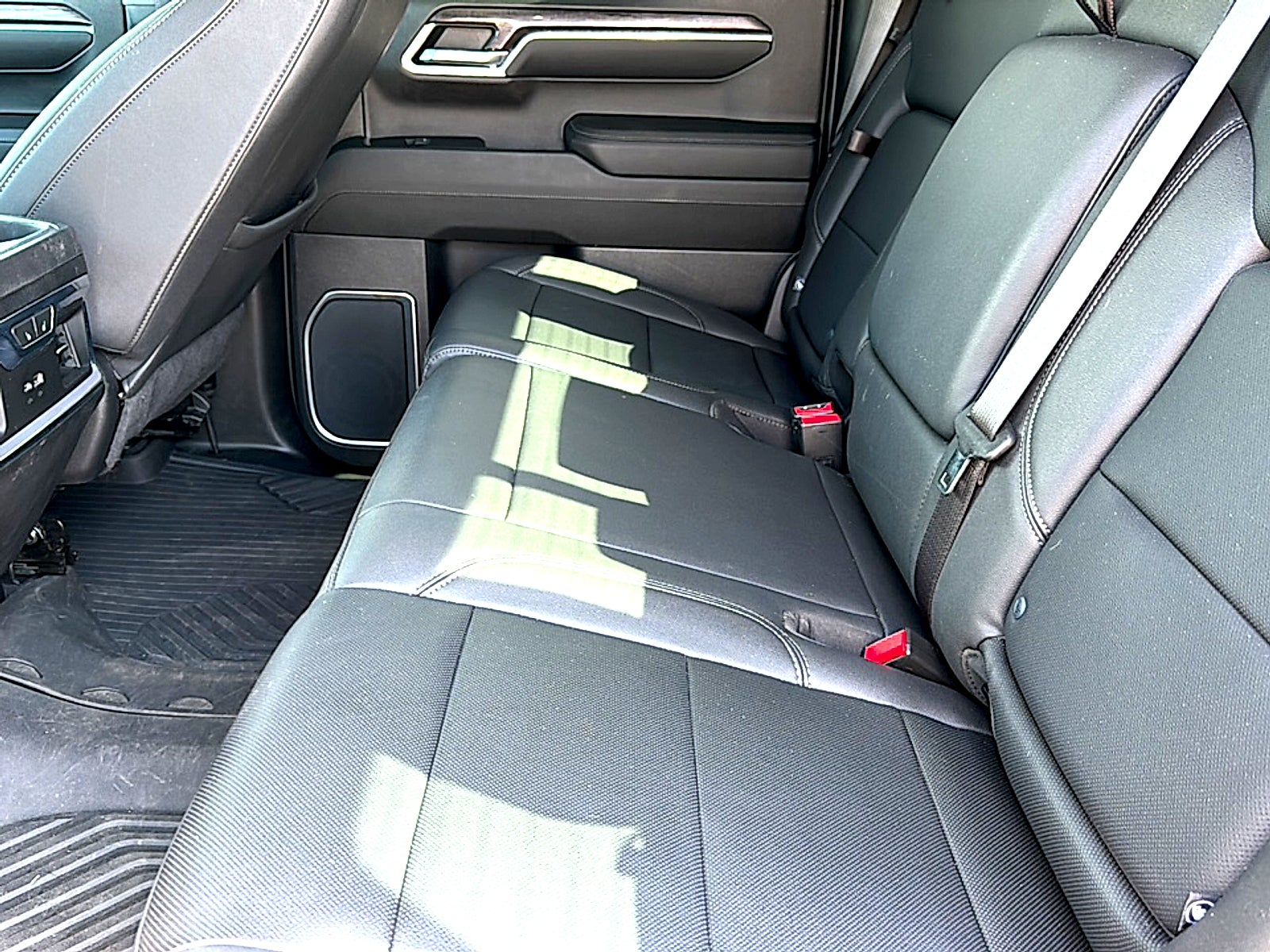 2023 Chevrolet Silverado 1500 4WD Crew Cab Short Bed LTZ