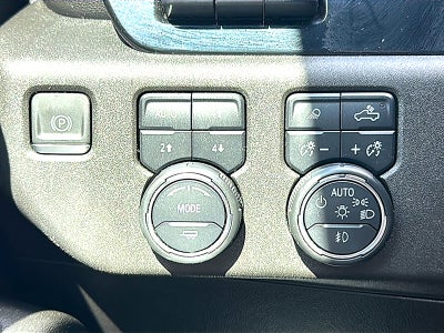 2023 Chevrolet Silverado 1500 4WD Crew Cab Short Bed LTZ