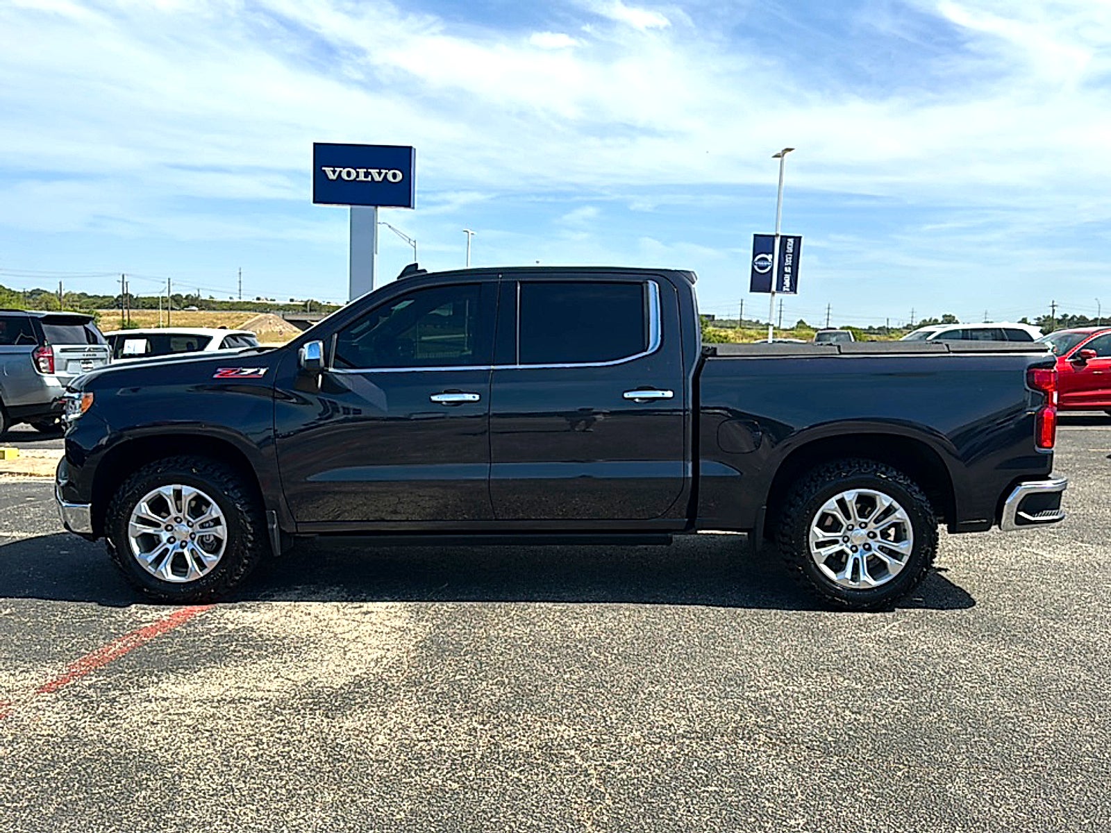 2023 Chevrolet Silverado 1500 4WD Crew Cab Short Bed LTZ