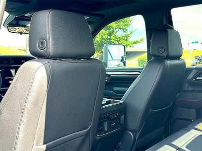 2024 GMC Sierra 2500HD 4WD Crew Cab Standard Bed AT4