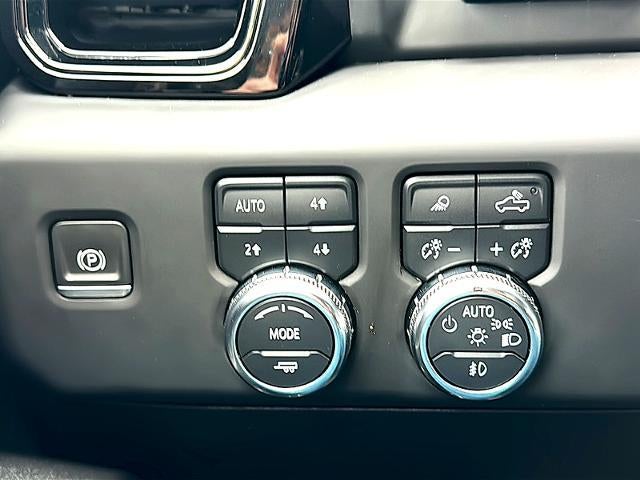 2024 GMC Sierra 2500 HD Crew Cab Standard Box 4-Wheel Drive AT4