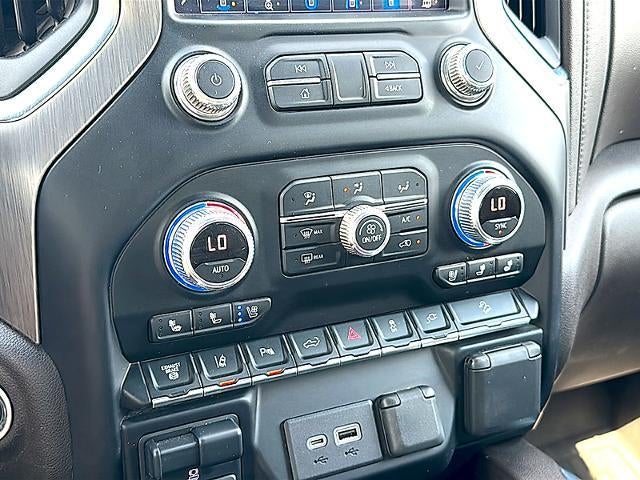 2020 GMC Sierra 2500 HD Crew Cab Standard Box 4-Wheel Drive Denali