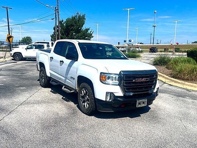 2022 GMC Canyon Crew Cab Short Box 4-Wheel Drive AT4 w/Leather