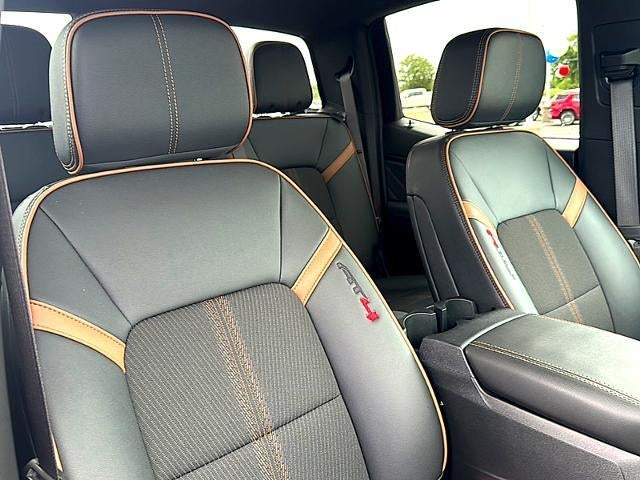 2024 GMC Canyon Crew Cab Short Box 4-Wheel Drive AT4