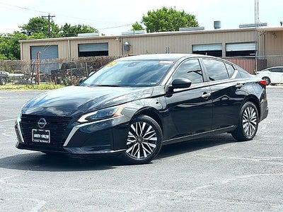 2025 Nissan Altima SV FWD