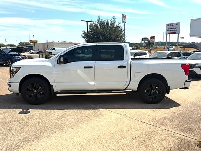 2023 Nissan TITAN Crew Cab SV 4x2