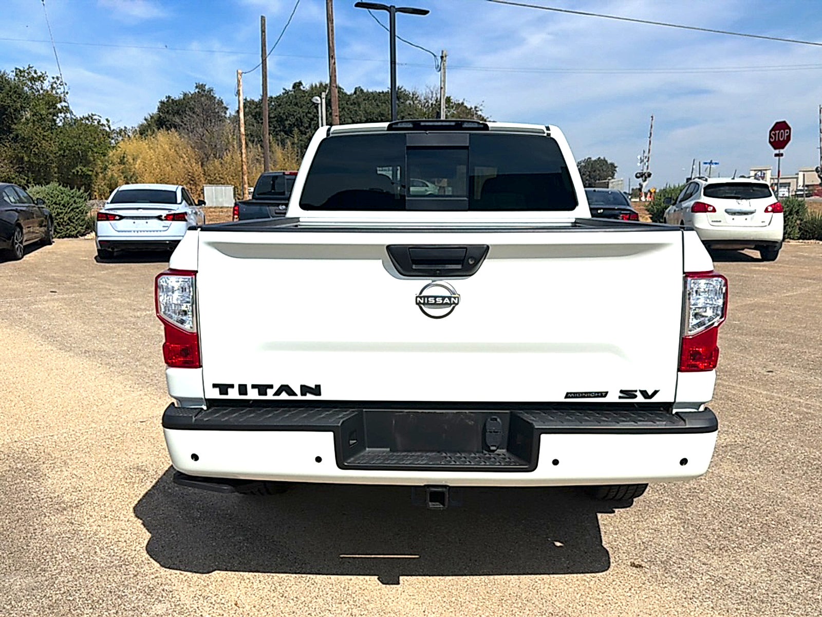 2023 Nissan TITAN Crew Cab SV 4x2