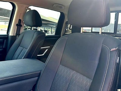 2017 Nissan Titan XD 4x4 Gas Crew Cab SV