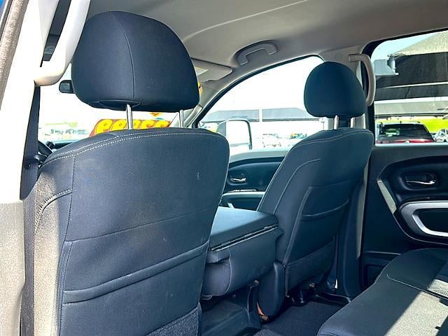 2017 Nissan Titan XD 4x4 Gas Crew Cab SV