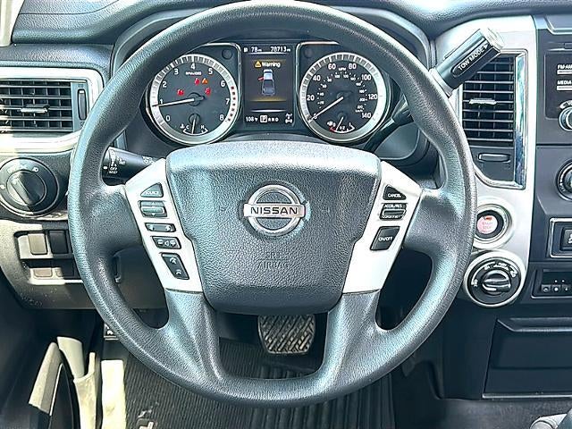 2017 Nissan Titan XD 4x4 Gas Crew Cab SV