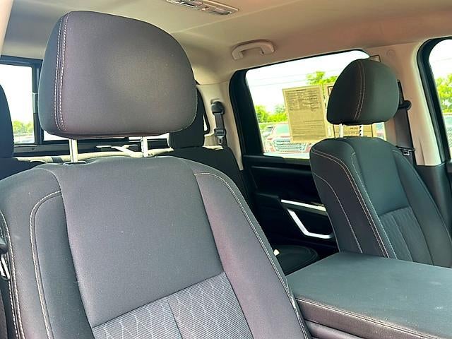 2017 Nissan Titan XD 4x4 Gas Crew Cab SV