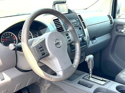 2010 Nissan Frontier 2WD Crew Cab SWB Auto LE