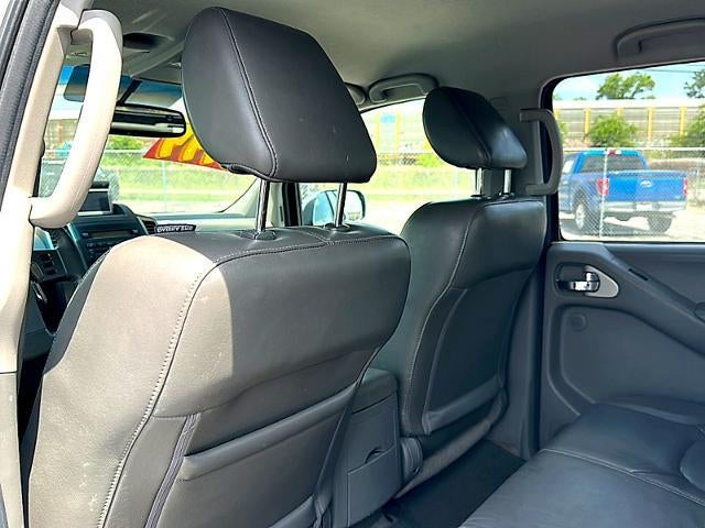 2010 Nissan Frontier 2WD Crew Cab SWB Auto LE