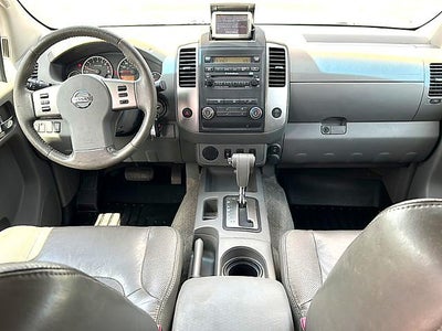 2010 Nissan Frontier 2WD Crew Cab SWB Auto LE