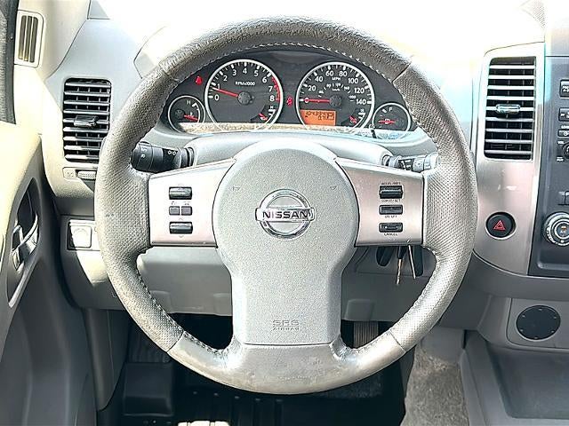 2010 Nissan Frontier 2WD Crew Cab SWB Auto LE