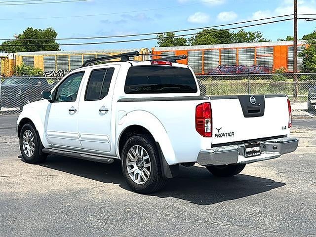 2010 Nissan Frontier 2WD Crew Cab SWB Auto LE