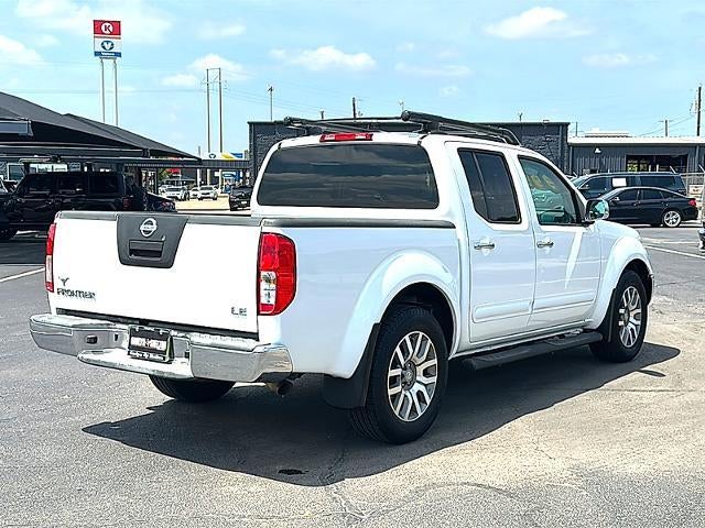 2010 Nissan Frontier 2WD Crew Cab SWB Auto LE