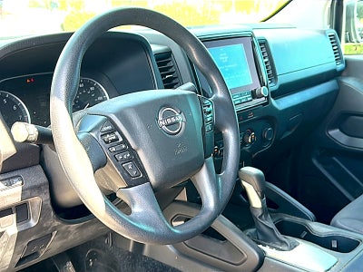 2024 Nissan Frontier Crew Cab SV 4x2