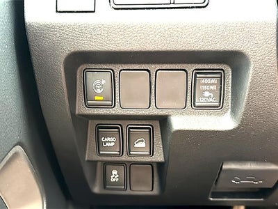 2024 Nissan Frontier Crew Cab 4x4 SL