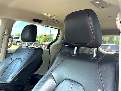 2019 Chrysler Pacifica Touring L FWD