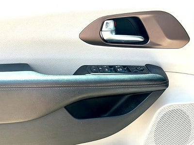 2019 Chrysler Pacifica Touring L FWD