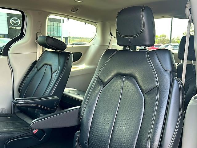 2022 Chrysler Pacifica Touring L FWD