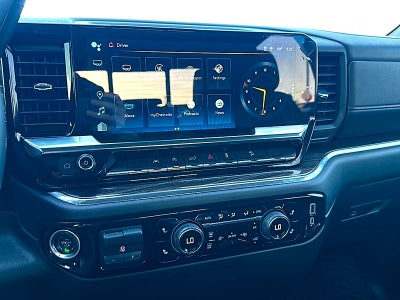 2024 Chevrolet Silverado 1500 4WD Crew Cab Short Bed LT
