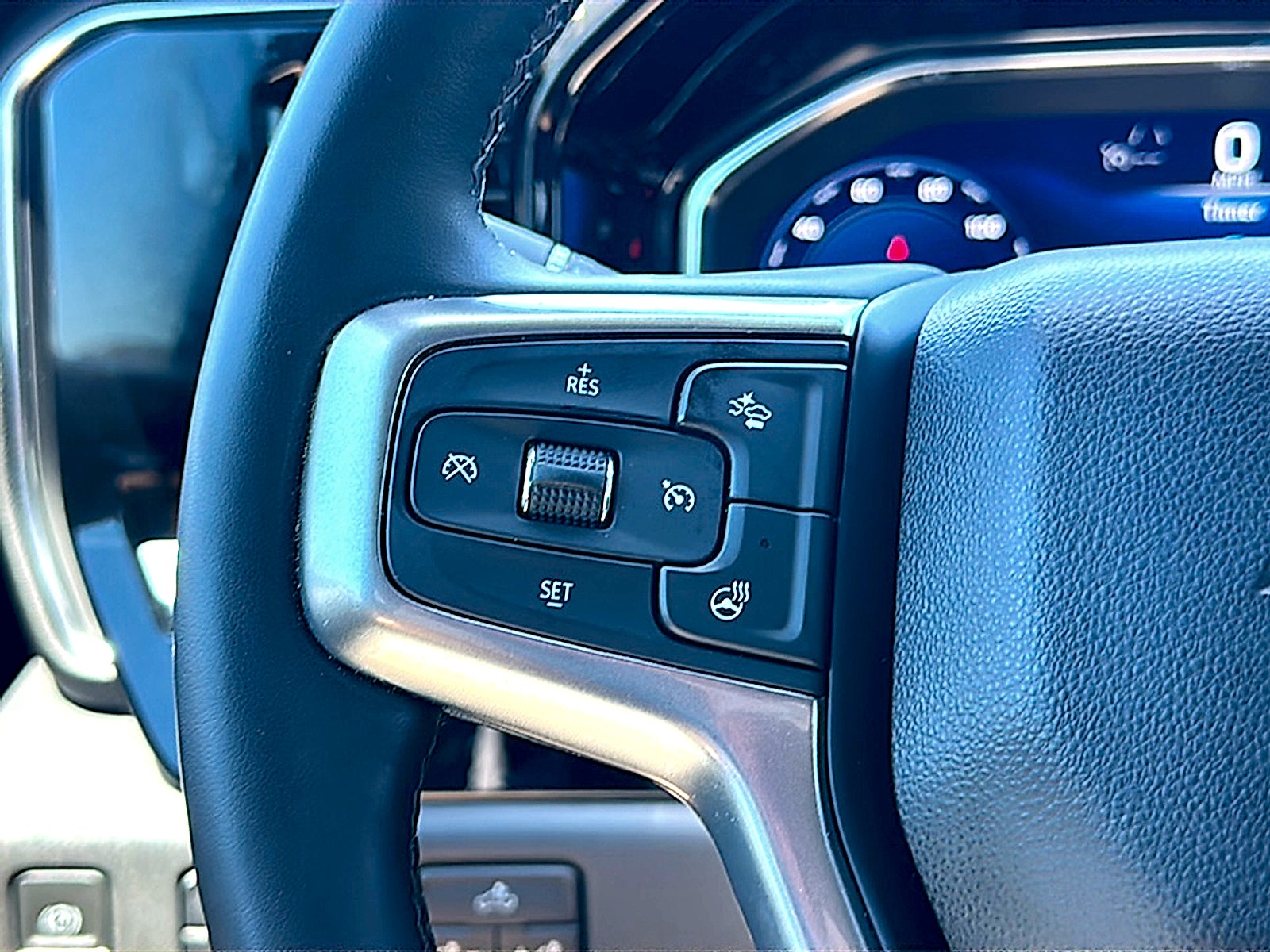 2023 Chevrolet Silverado 1500 4WD Crew Cab Short Bed LT with 2FL