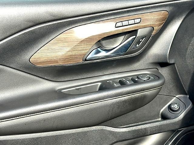 2023 GMC Terrain AWD 4dr Denali