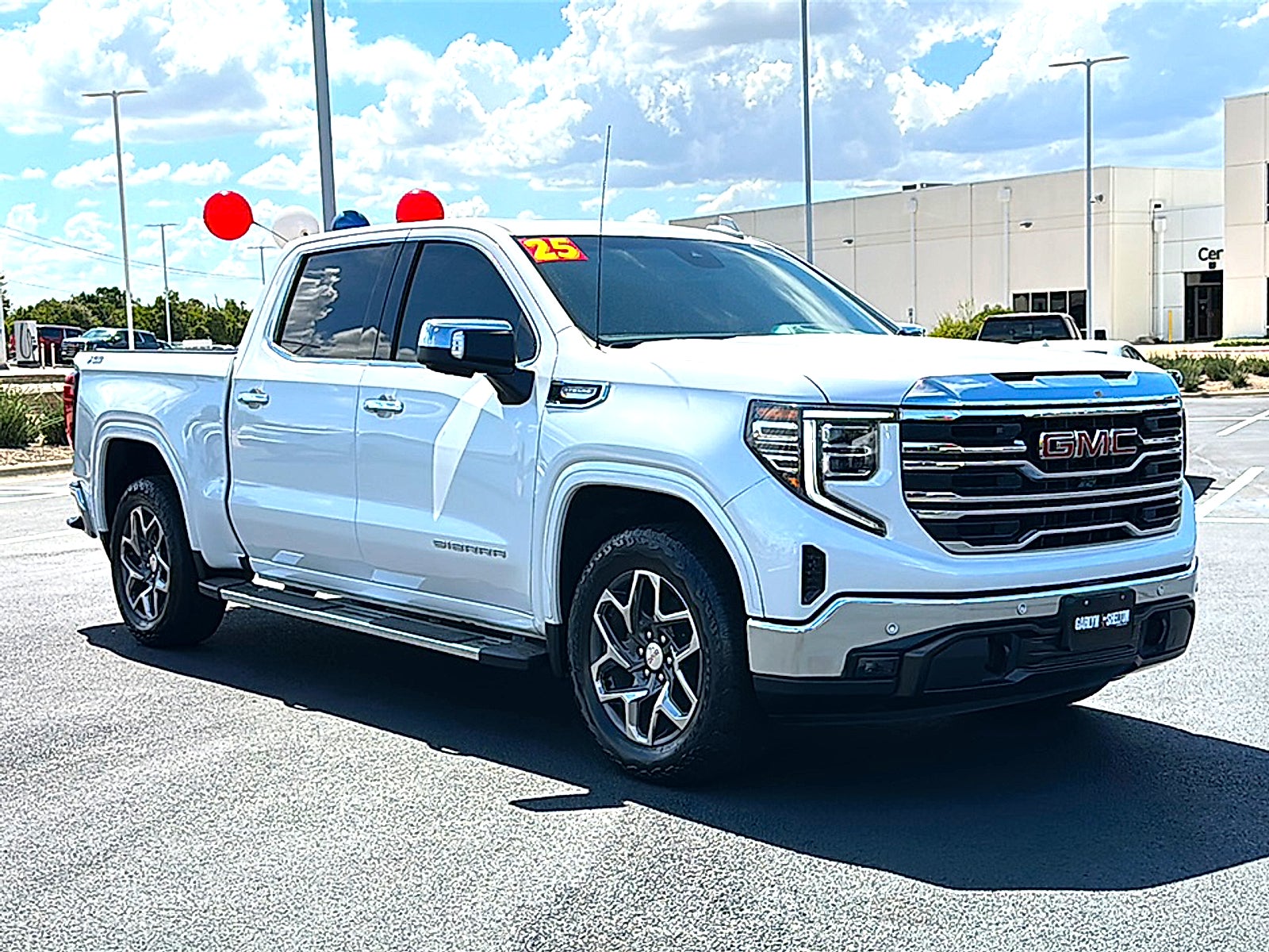 2025 GMC Sierra 1500 4WD Crew Cab Short Box SLT