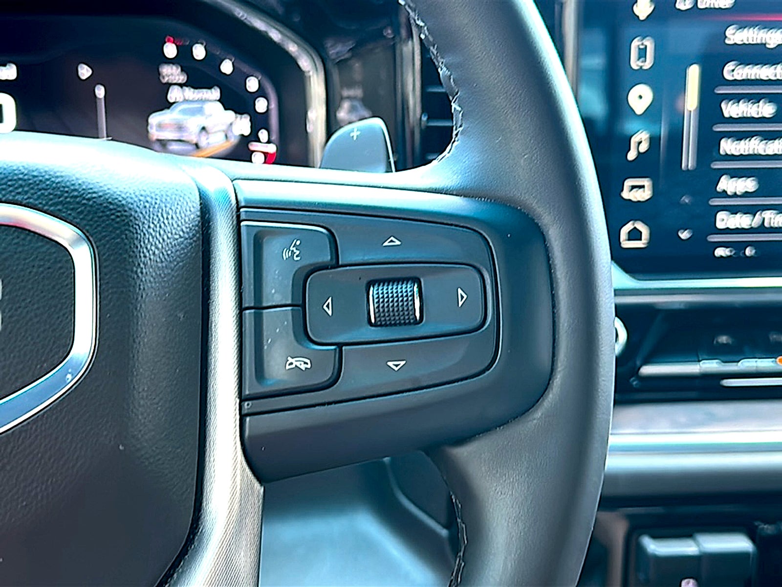 2025 GMC Sierra 1500 4WD Crew Cab Short Box SLT