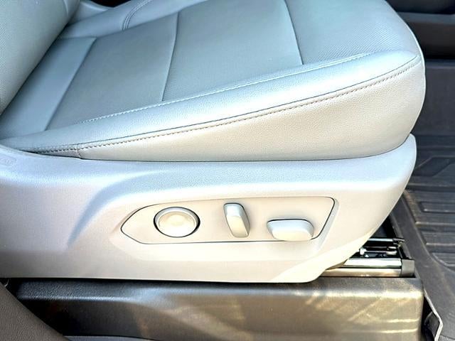 2023 GMC Sierra 1500 Crew Cab Short Box 4-Wheel Drive SLT