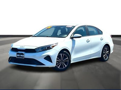 2024 Kia Forte LXS IVT