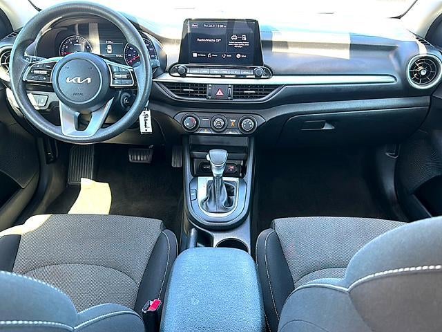 2024 Kia Forte LXS IVT