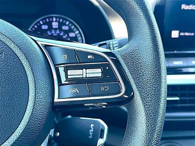 2024 Kia Forte LXS IVT