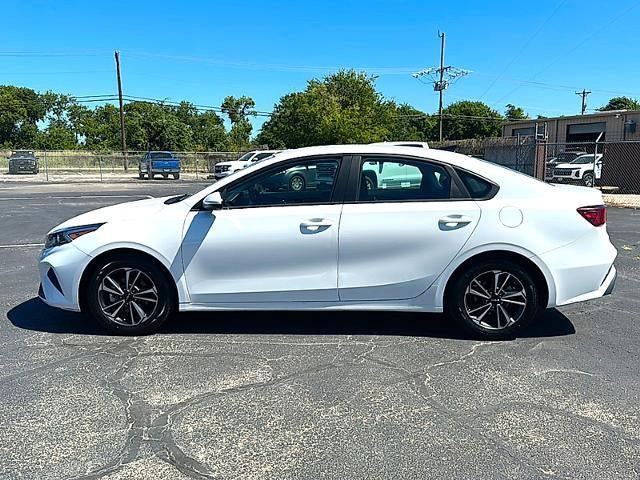 2024 Kia Forte LXS IVT