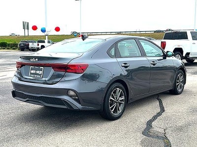 2023 Kia Forte LXS IVT