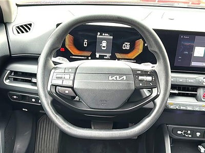 2025 Kia K4 LXS FWD