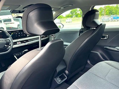 2025 Kia K4 LXS FWD